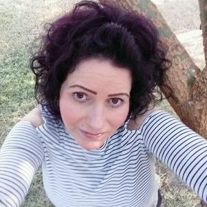 Meet your Posher, Shellie